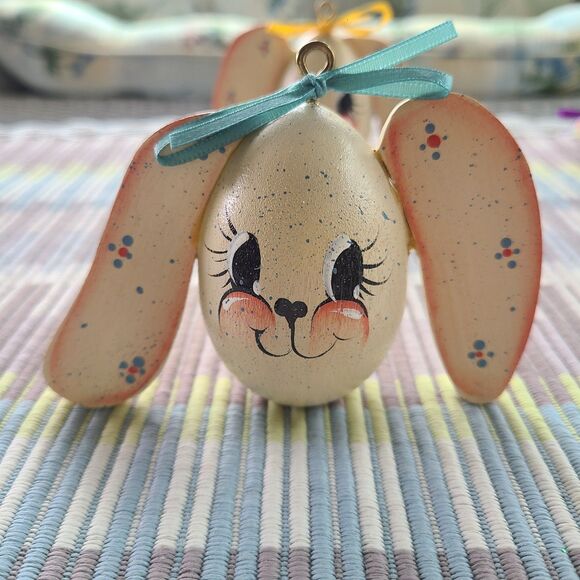 Vintage Hand-Painted Wooden Easter Egg Bunny Ornaments "Some Bunny Loves You" - Picture 2 of 10